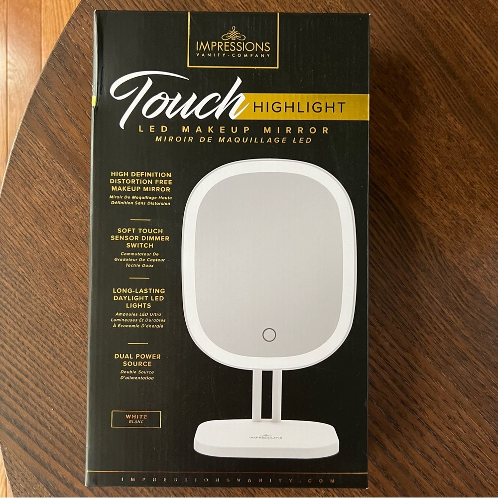 TOUCH HIGHLIGHT LED MAKEUP MIRROR